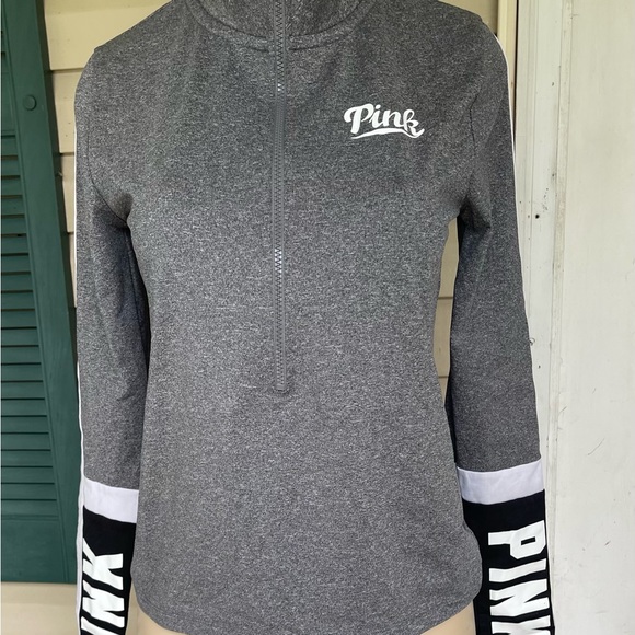 PINK Women’s Small Ultimate Grey Half Zip - Picture 8 of 9